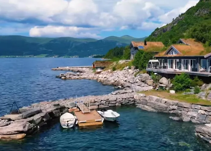Smastranda Fjord Lodge