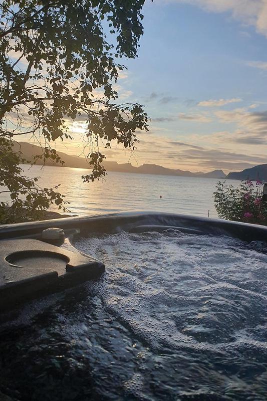Smastranda Fjord *
